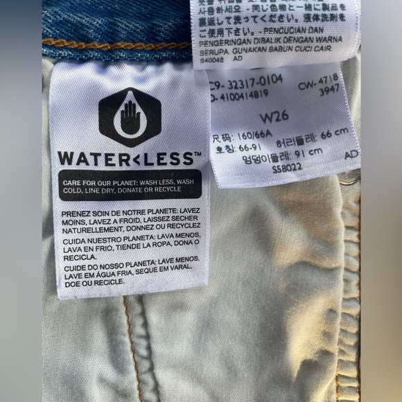 Levi’s 501 Denim Light Short - Picture 10 of 10